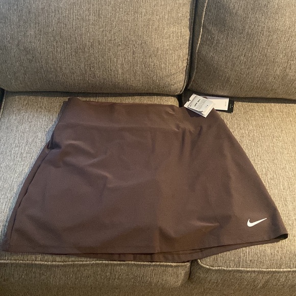 Nike Dri-FIT UV Tour Golf Skirt W Short DR5342 Womens Skort Plum Eclipse  XXL - Picture 6 of 11